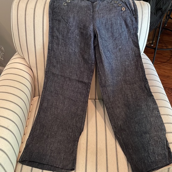 Linen pants with denim look slight flare. Side Zipper/hook closure. No stretch - Picture 10 of 12